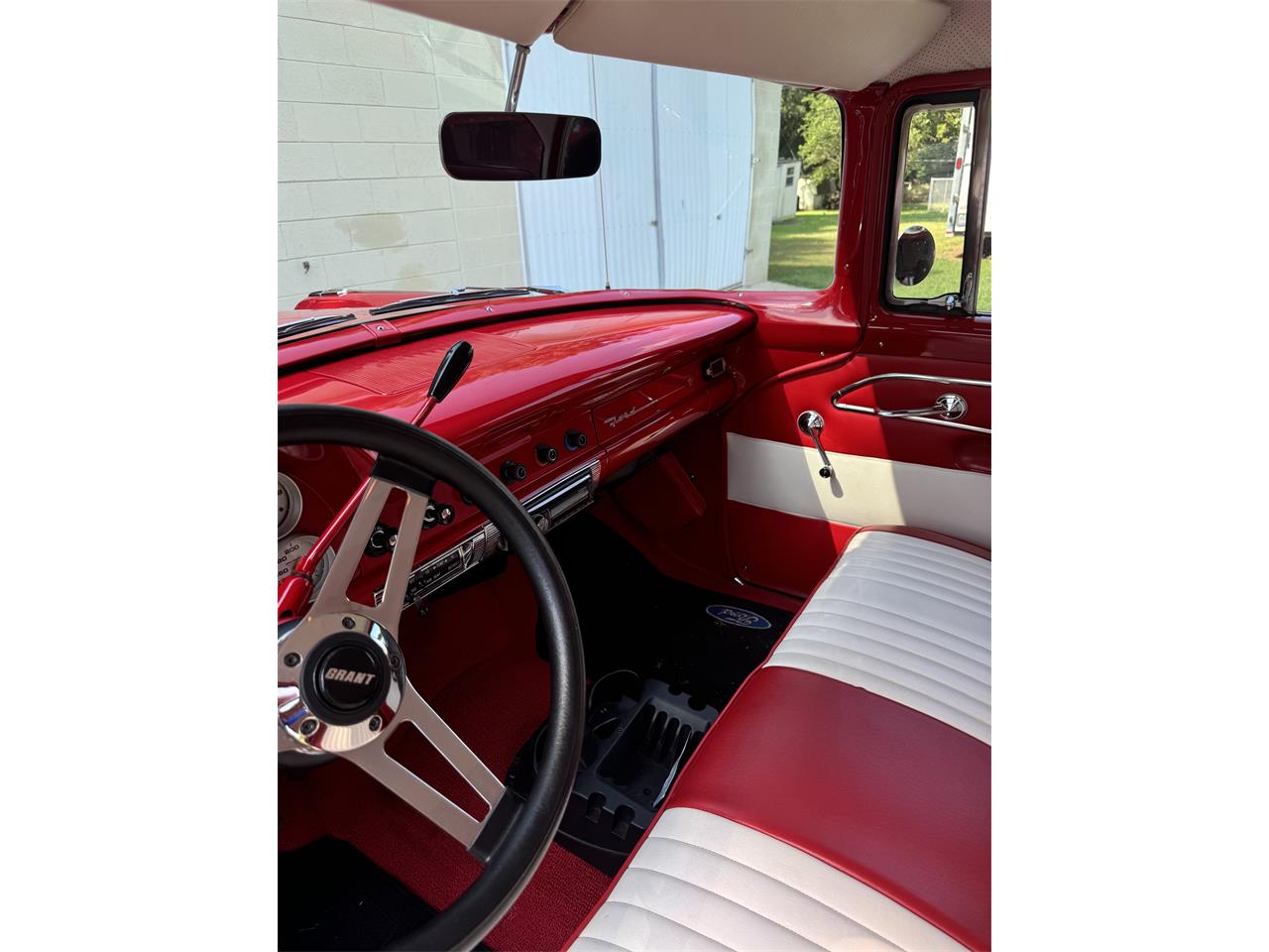 Ford-Fairlane-1956-Red-Red-and-white-16