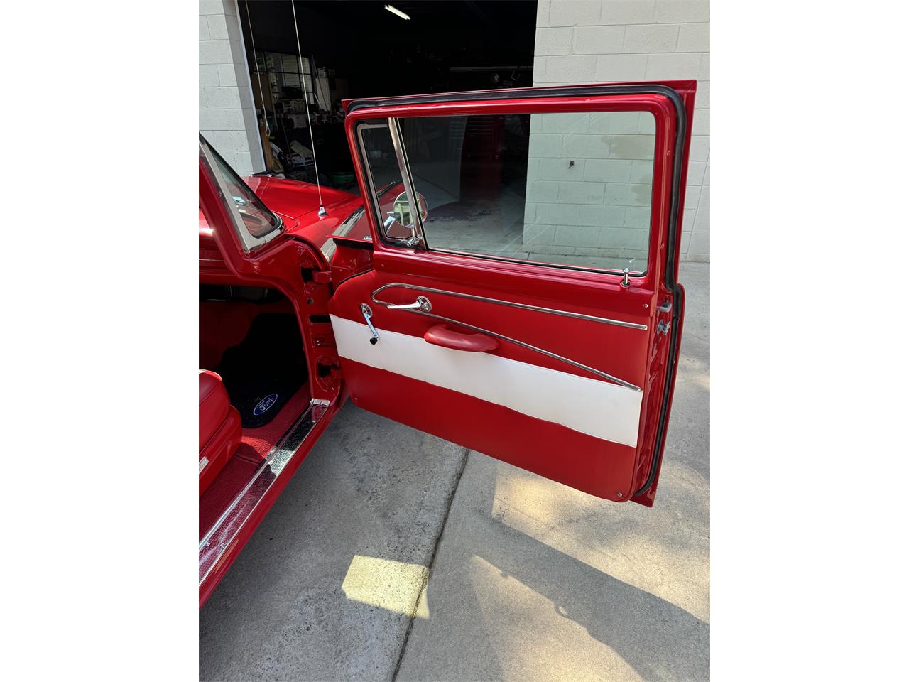 Ford-Fairlane-1956-Red-Red-and-white-19