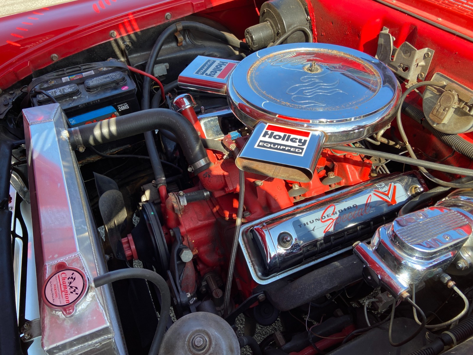 Ford-Fairlane-1957-18