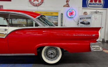Ford-Fairlane-1957-24