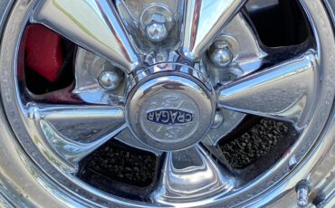 Ford-Fairlane-1957-31