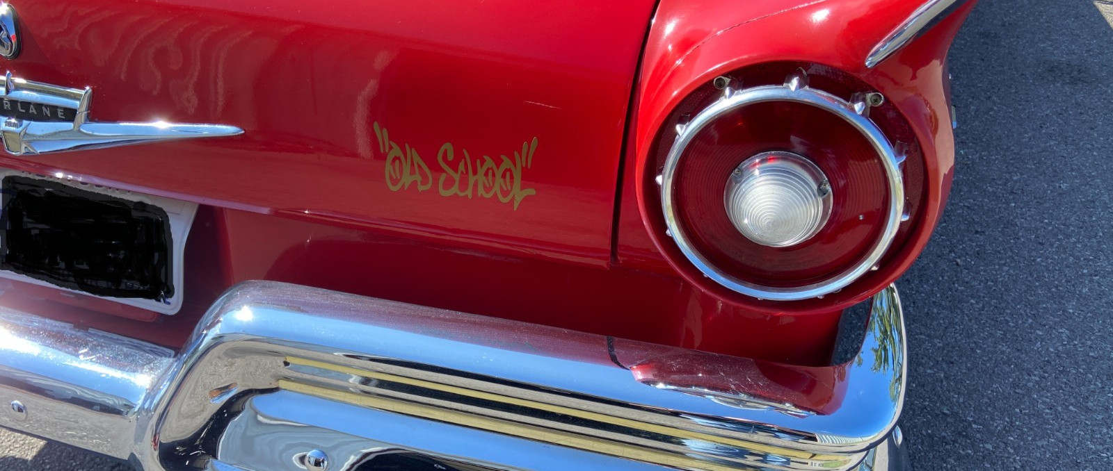 Ford-Fairlane-1957-32