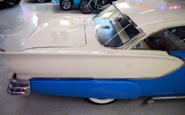 Ford-Fairlane-1957-6