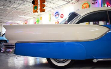 Ford-Fairlane-1957-7