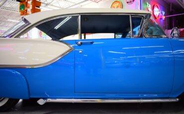 Ford-Fairlane-1957-8