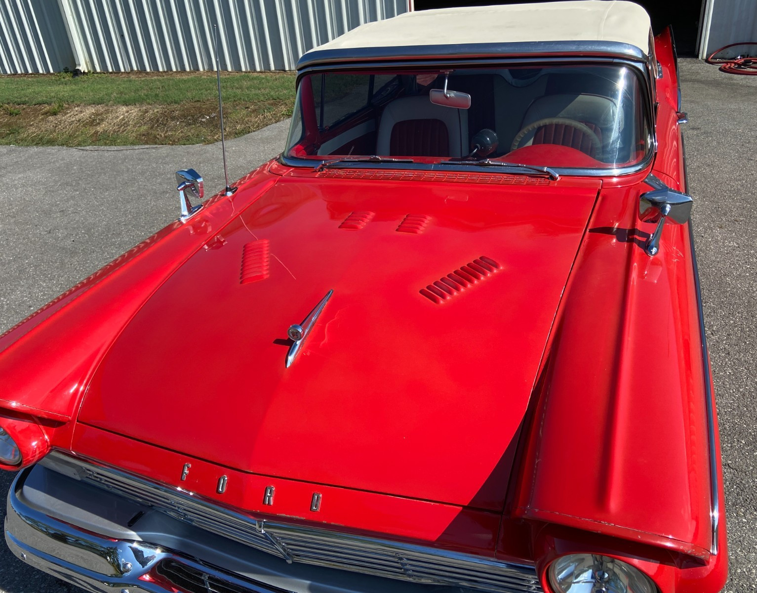 Ford-Fairlane-1957-9