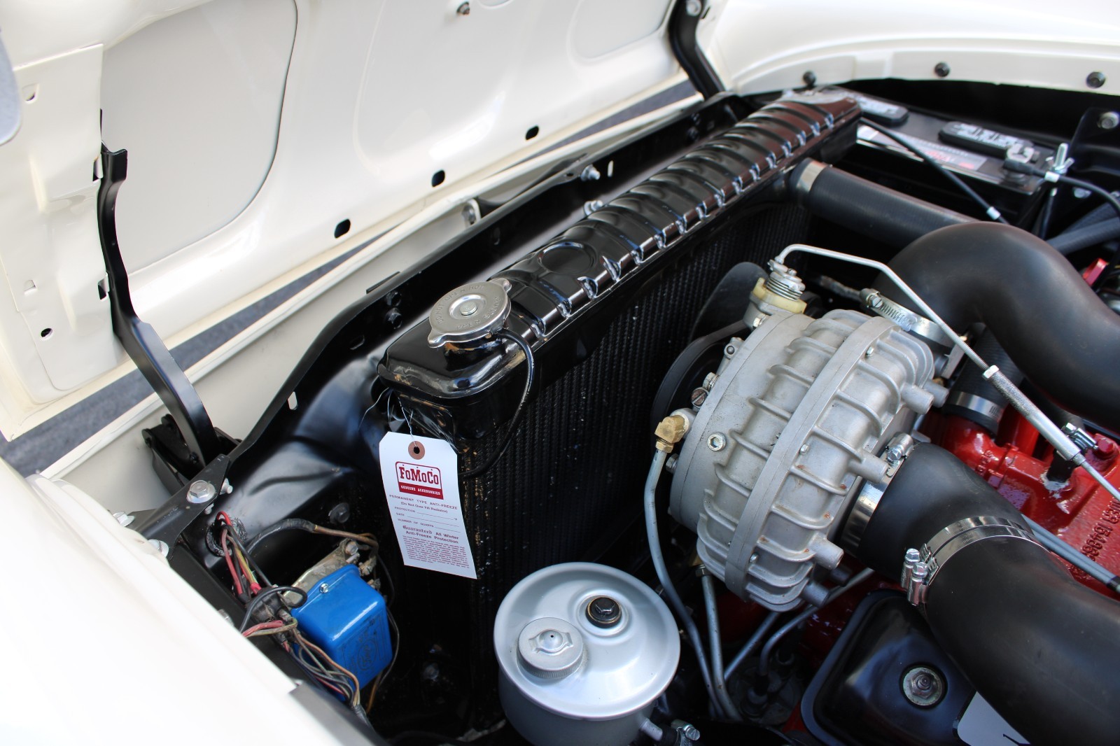 Ford-Fairlane-1957-Convertible-2
