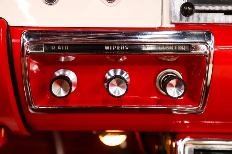 Ford-Fairlane-1957-Flame-Red-Red-3