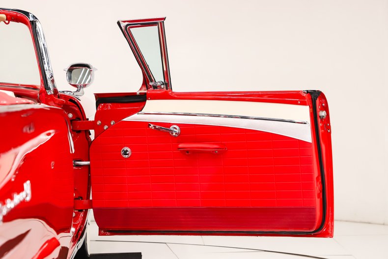 Ford-Fairlane-1957-Flame-Red-Red-34