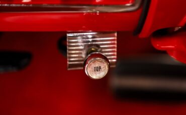 Ford-Fairlane-1957-Flame-Red-Red-46