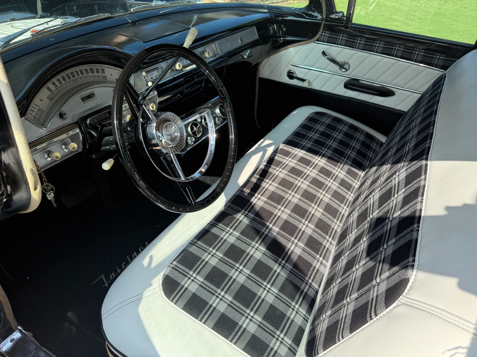 Ford-Fairlane-1958-Sedan-6