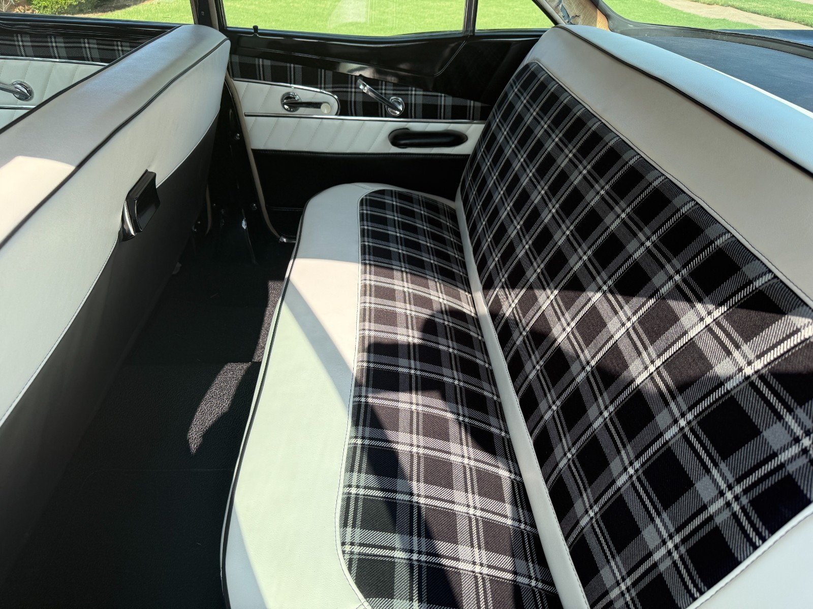 Ford-Fairlane-1958-Sedan-8