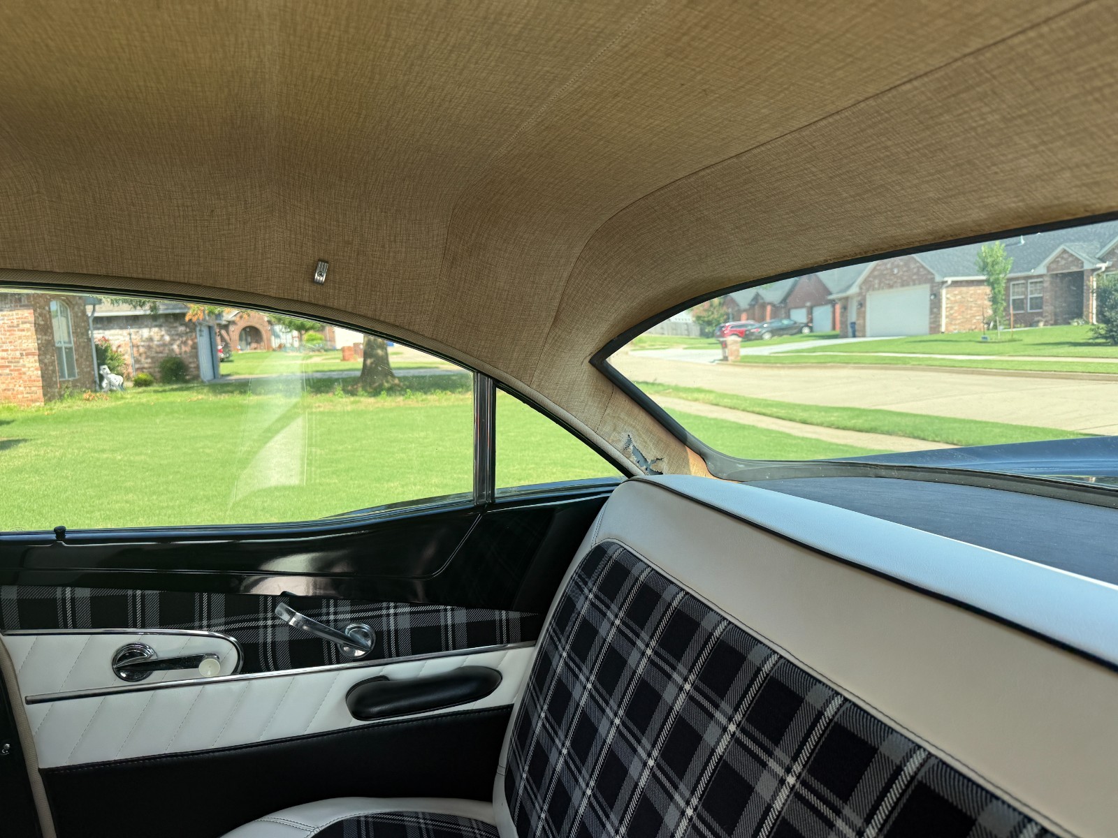 Ford-Fairlane-1958-Sedan-9