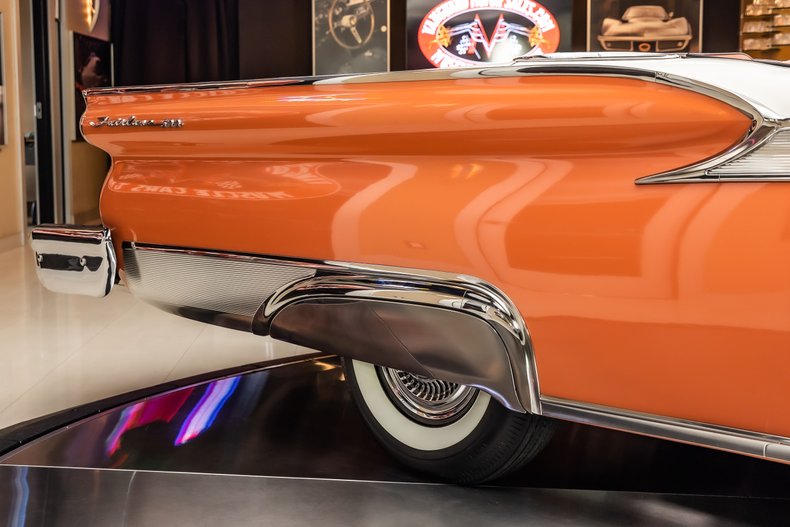 Ford-Fairlane-1959-Coral-ampamp-White-TriColor-30