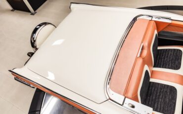 Ford-Fairlane-1959-Coral-ampamp-White-TriColor-31