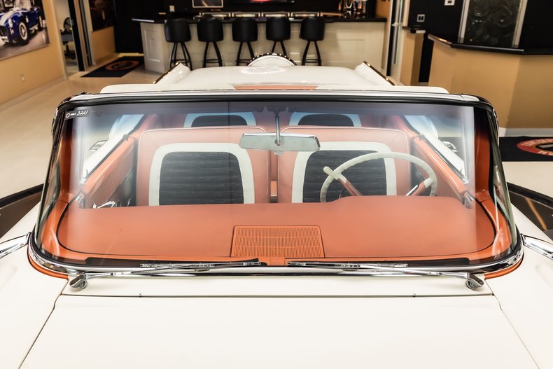 Ford-Fairlane-1959-Coral-ampamp-White-TriColor-33