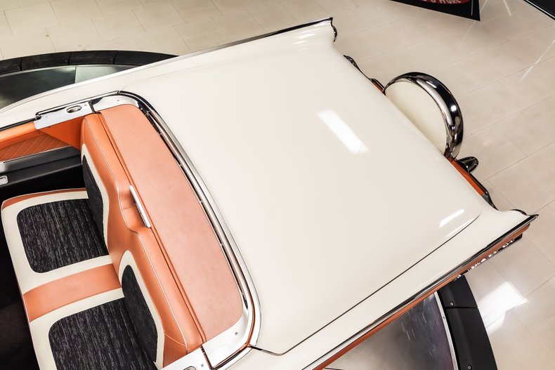 Ford-Fairlane-1959-Coral-ampamp-White-TriColor-34
