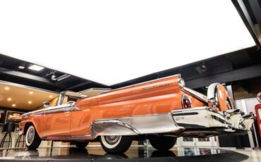 Ford-Fairlane-1959-Coral-ampamp-White-TriColor-37