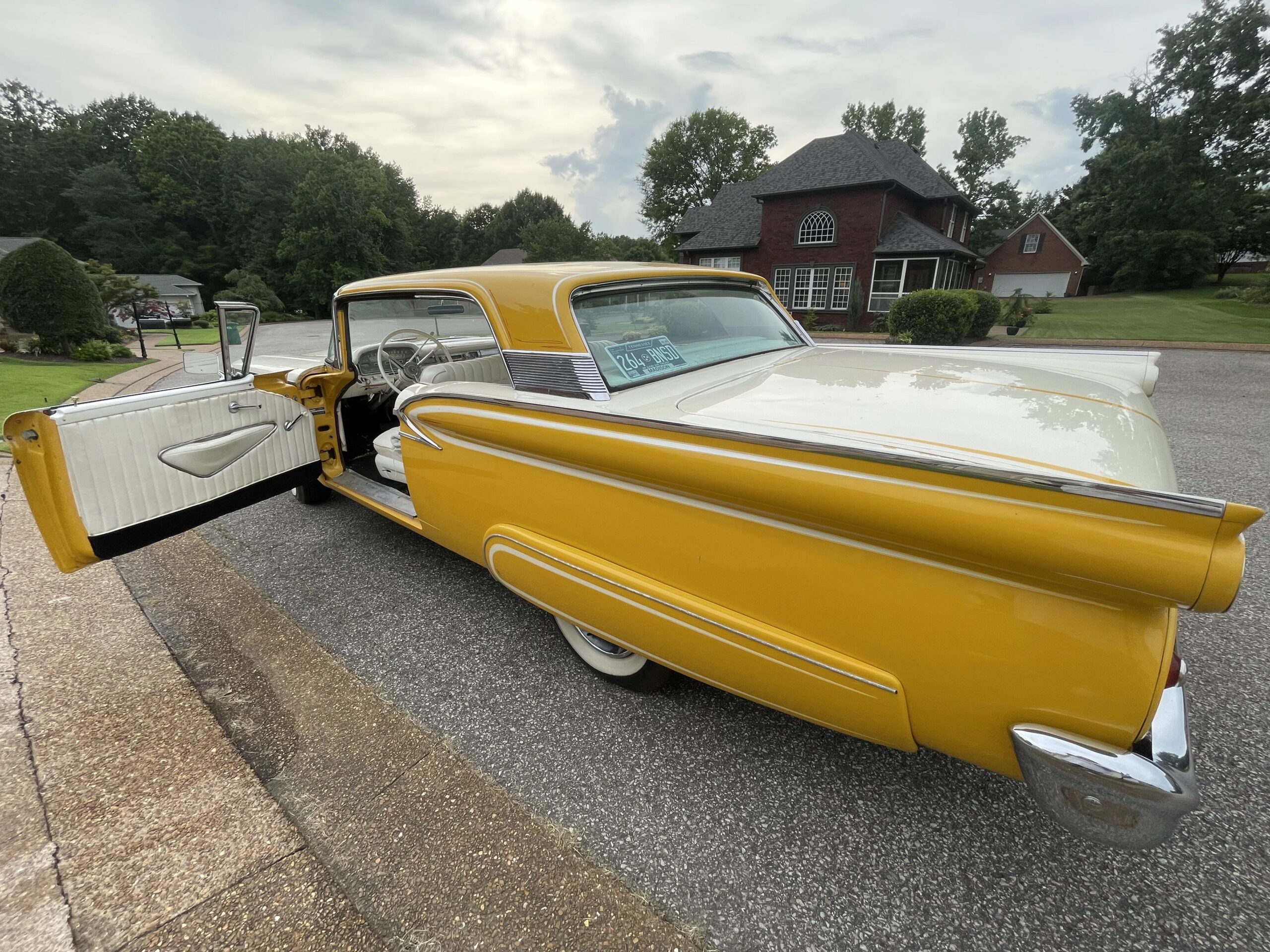 Ford-Fairlane-1959-Yellow-White-11