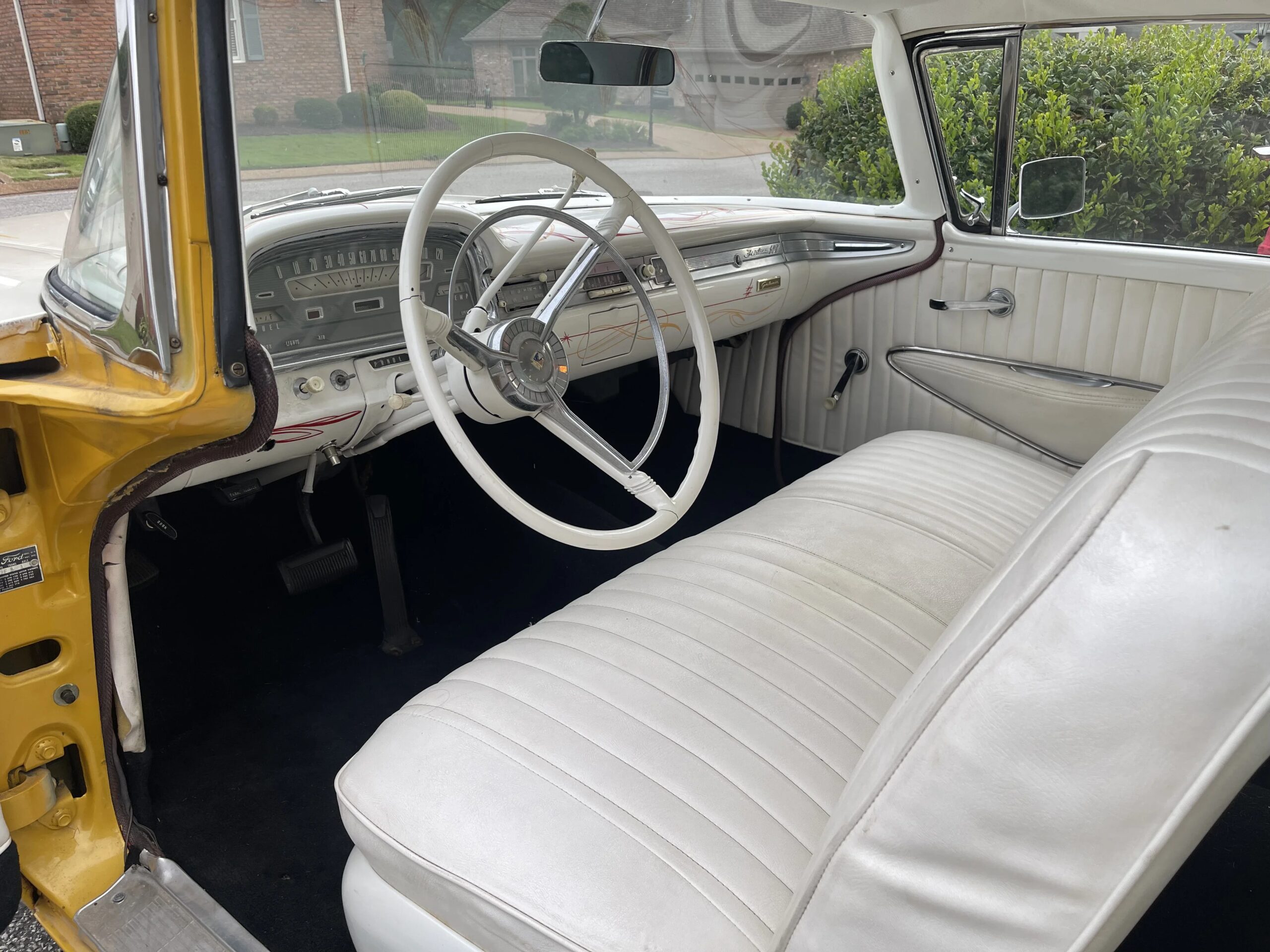 Ford-Fairlane-1959-Yellow-White-13