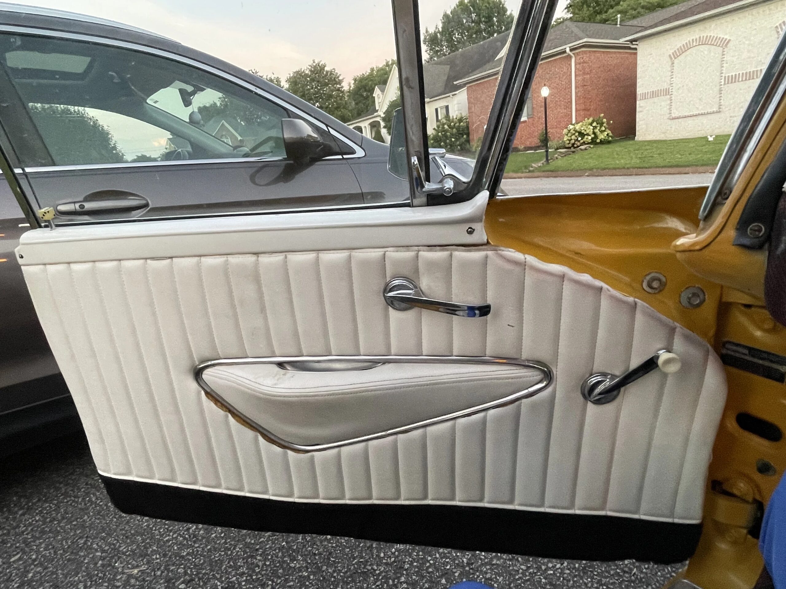 Ford-Fairlane-1959-Yellow-White-4