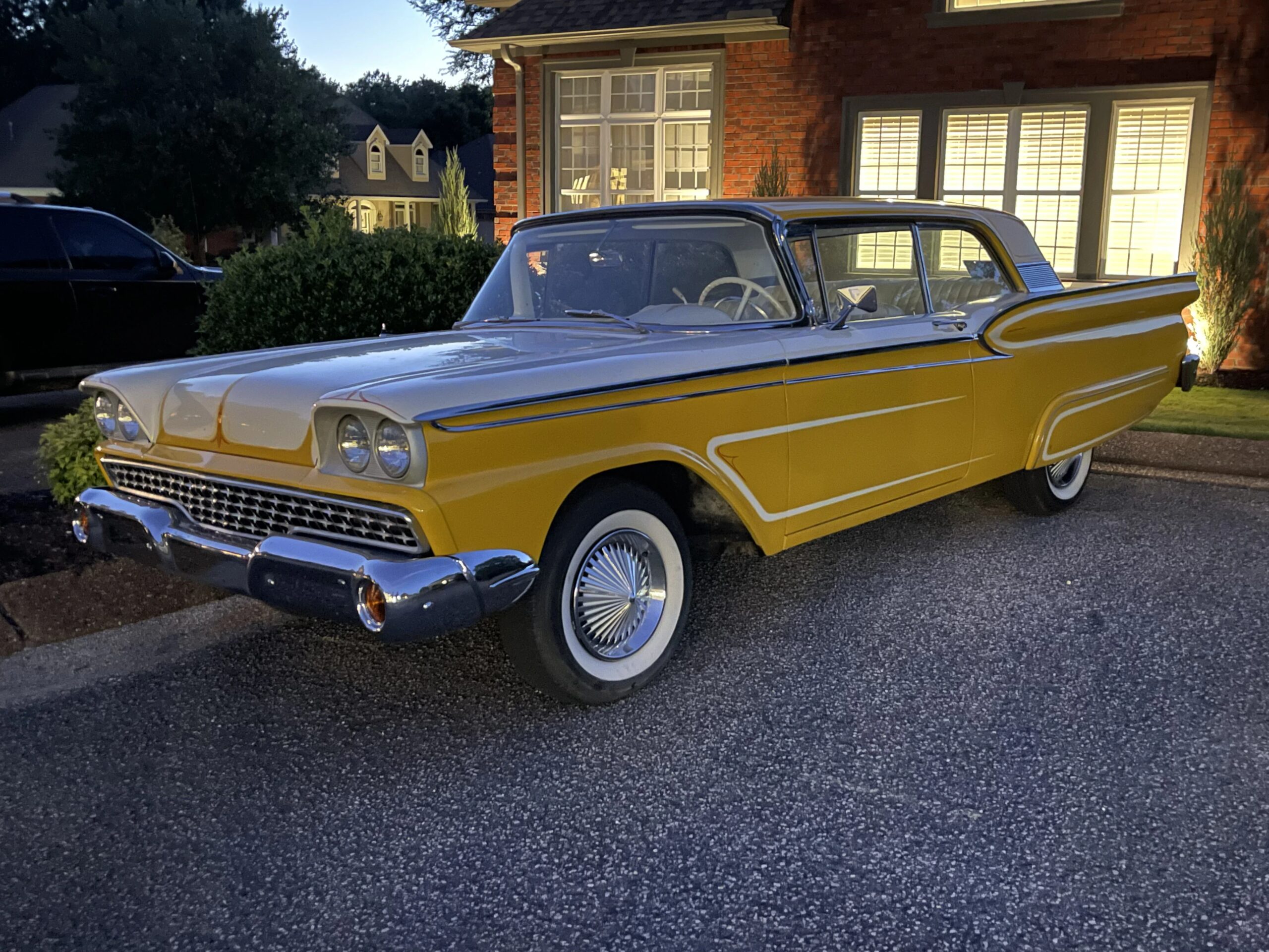 Ford-Fairlane-1959-Yellow-White-5