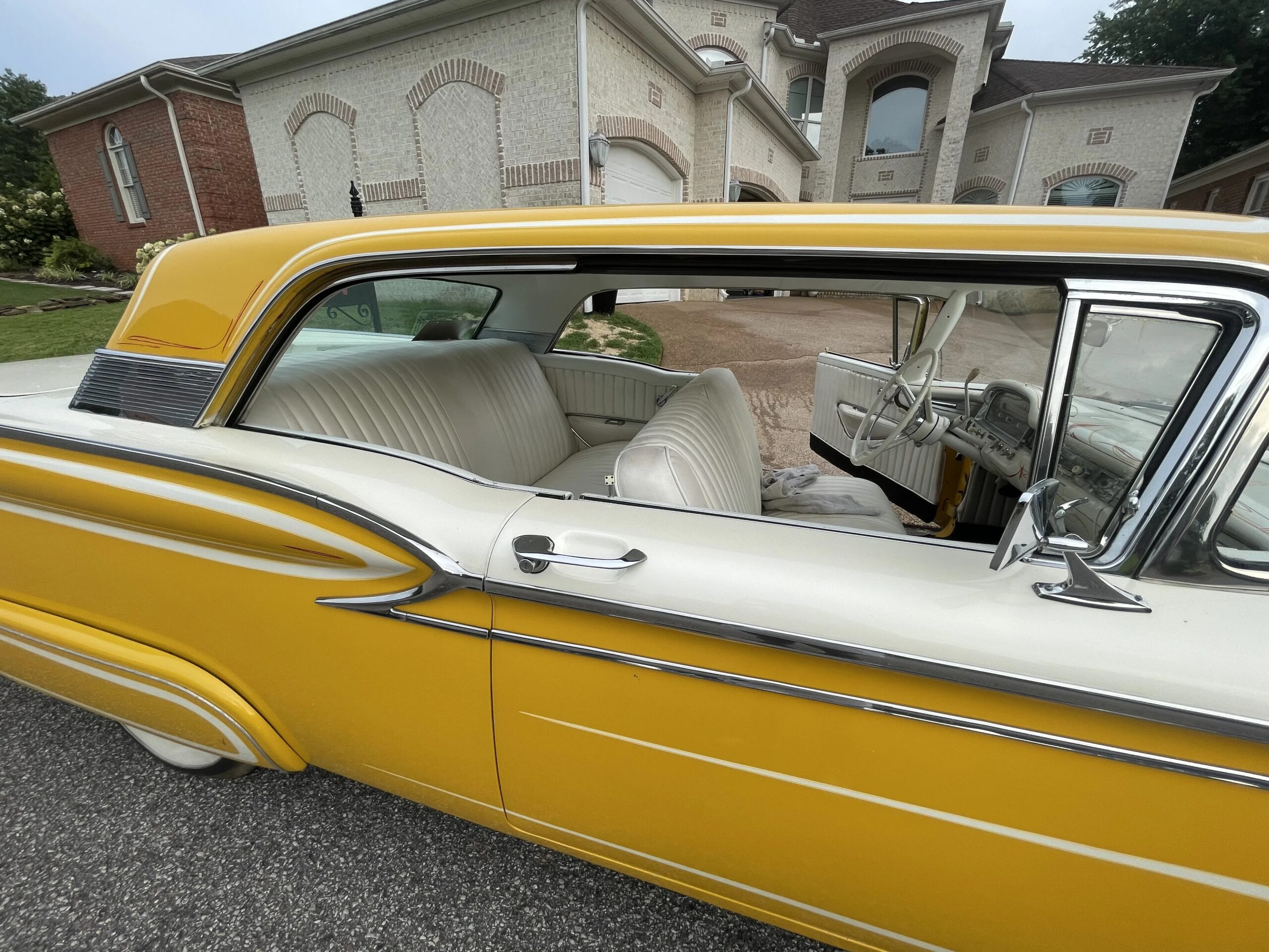 Ford-Fairlane-1959-Yellow-White