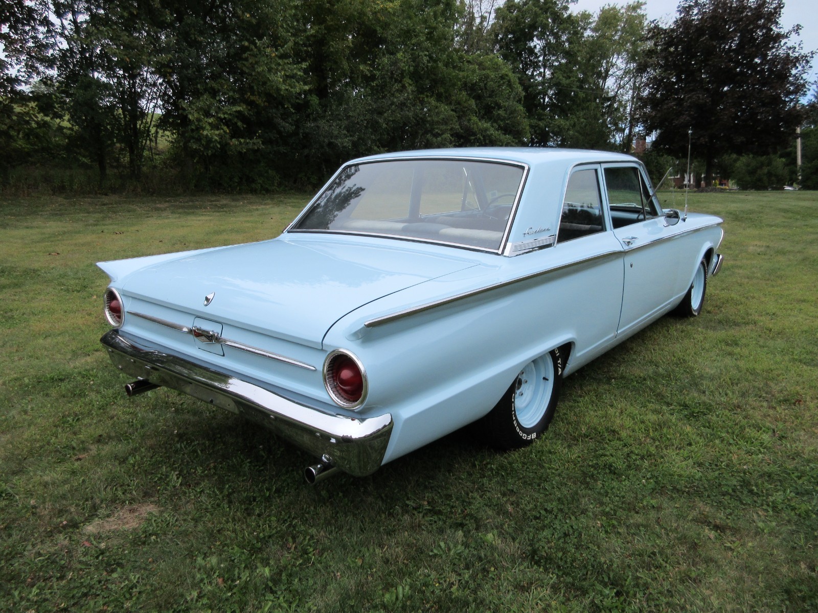 Ford-Fairlane-1962-Coupe-3