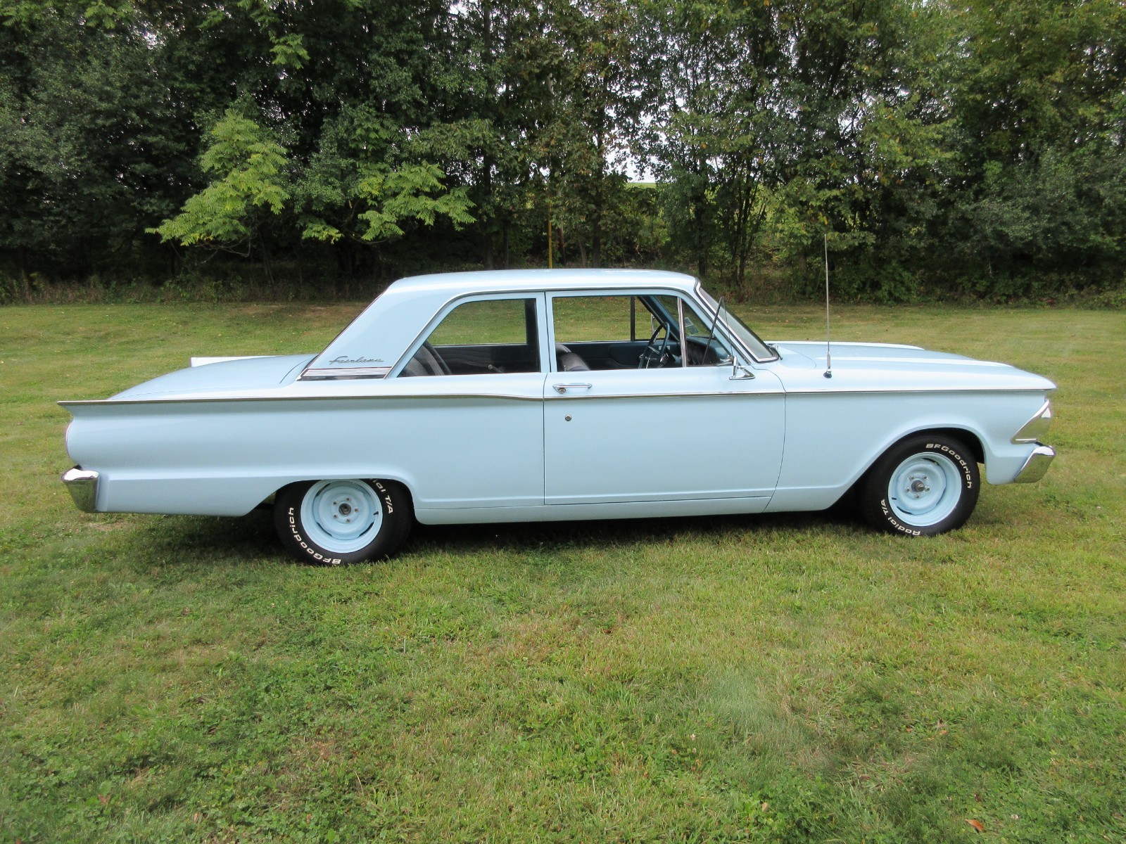 Ford-Fairlane-1962-Coupe-4