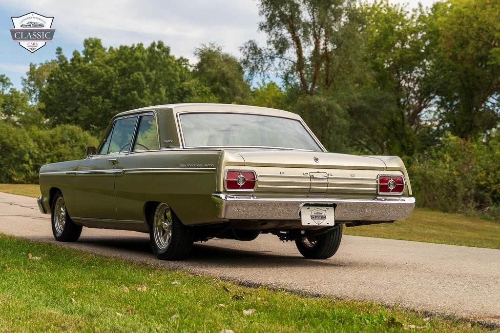 Ford-Fairlane-1965-2-door-13