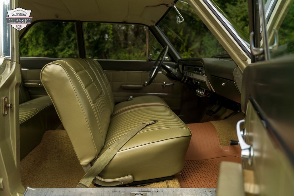 Ford-Fairlane-1965-2-door-15