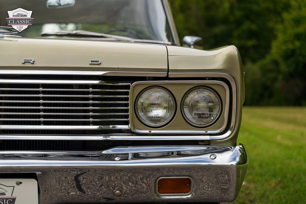 Ford-Fairlane-1965-2-door-19