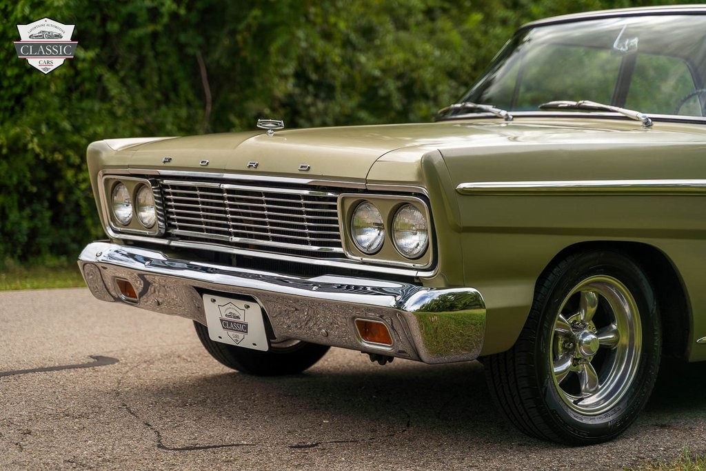 Ford-Fairlane-1965-2-door-21