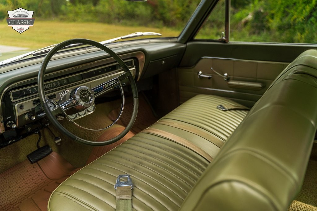 Ford-Fairlane-1965-2-door-3