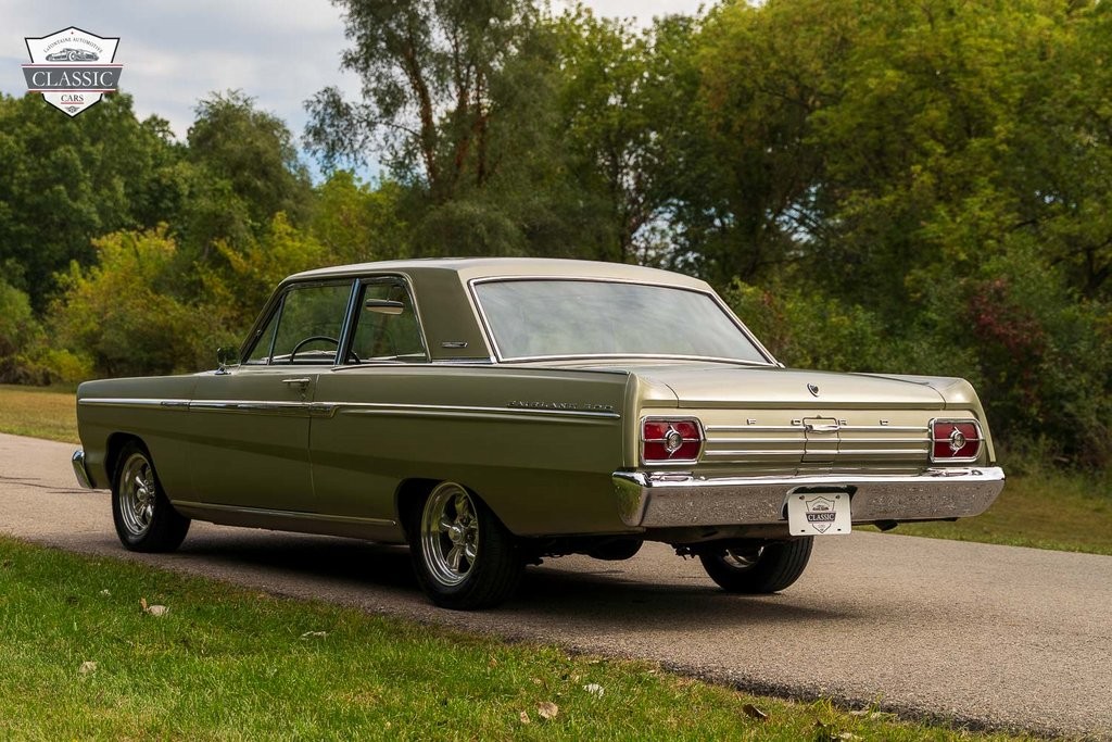 Ford-Fairlane-1965-2-door-30