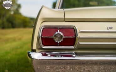 Ford-Fairlane-1965-2-door-35