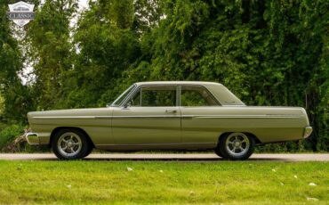 Ford-Fairlane-1965-2-door-4