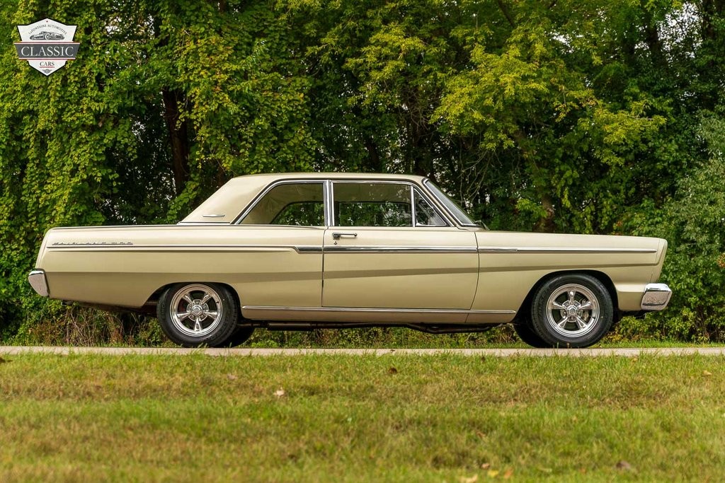 Ford-Fairlane-1965-2-door-6