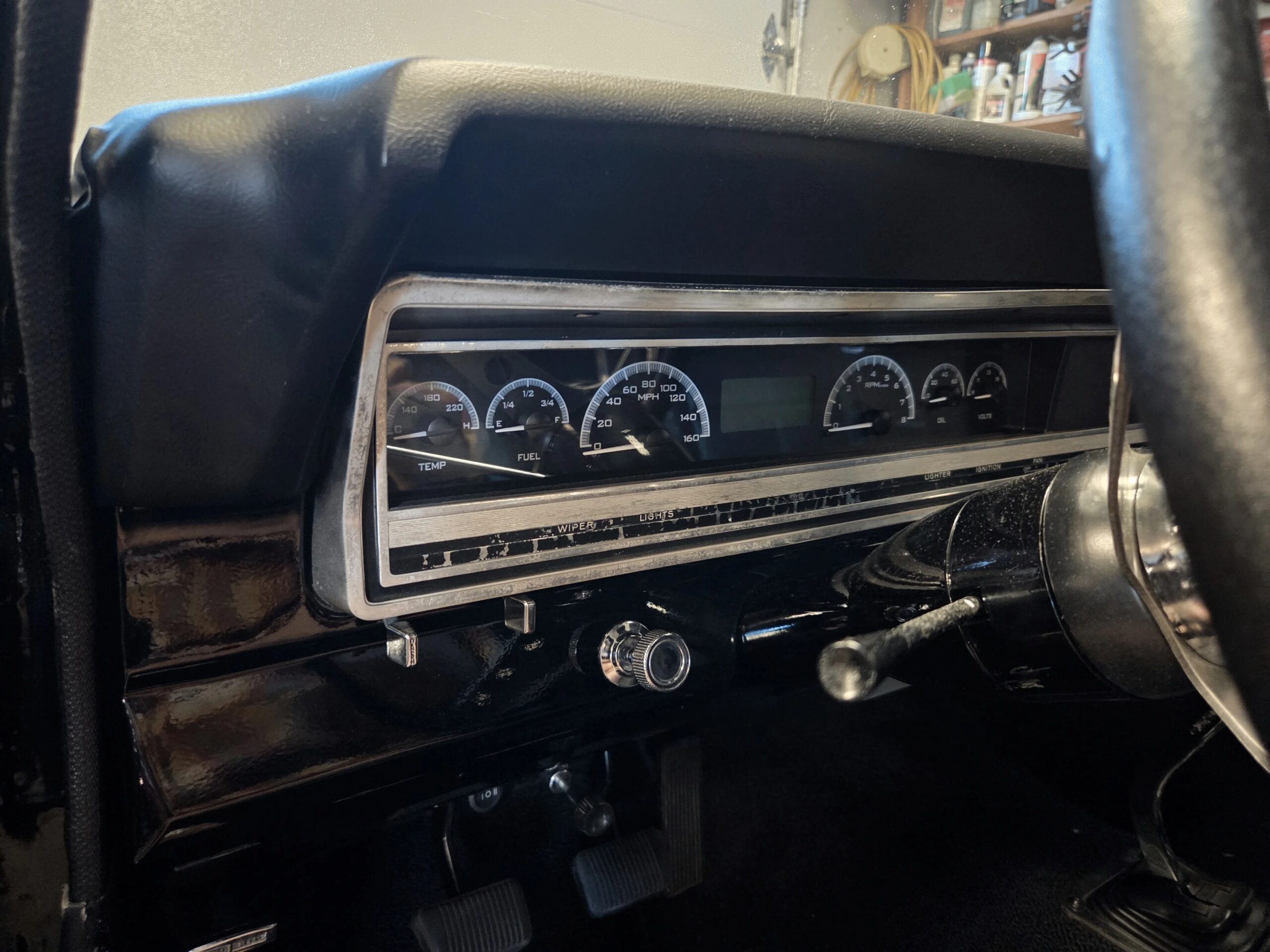 Ford-Fairlane-1966-Black-Black-3