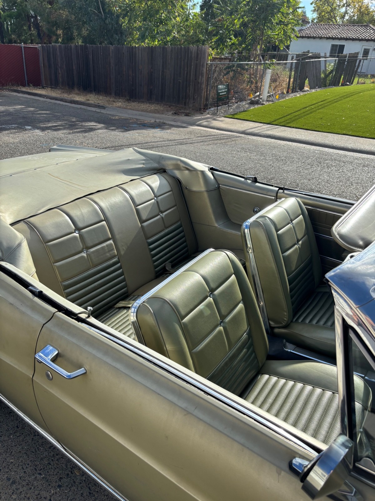 Ford-Fairlane-1966-Convertible-16