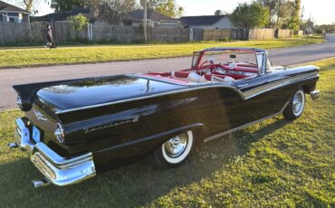 Ford-Fairlane-500-skyliner-1957-Black-Red-6