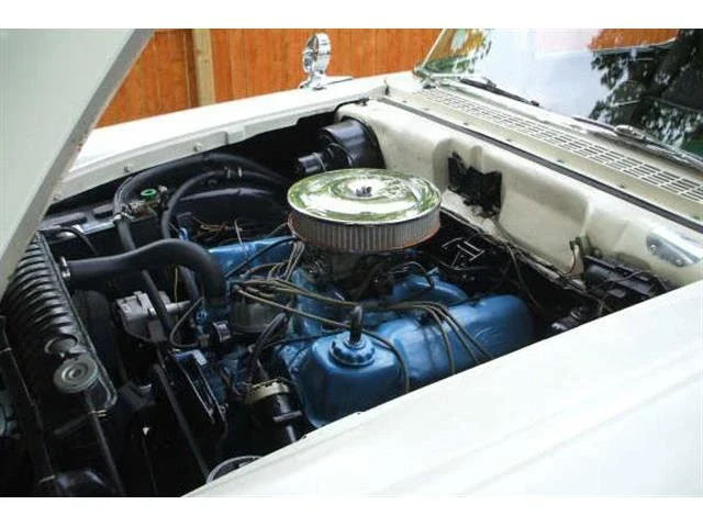 Ford-Fairlane-500-skyliner-1958-Colonial-WhiteBlack-1