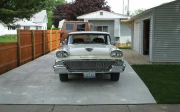 Ford-Fairlane-500-skyliner-1958-Colonial-WhiteBlack-4