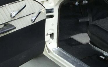 Ford-Fairlane-500-skyliner-1958-Colonial-WhiteBlack-8
