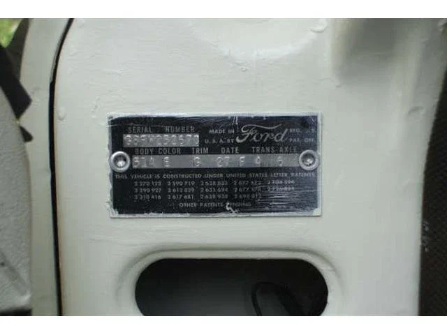 Ford-Fairlane-500-skyliner-1958-Colonial-WhiteBlack-9