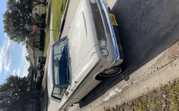 Ford-Fairlane-500-skyliner-1963-Off-White-Blue