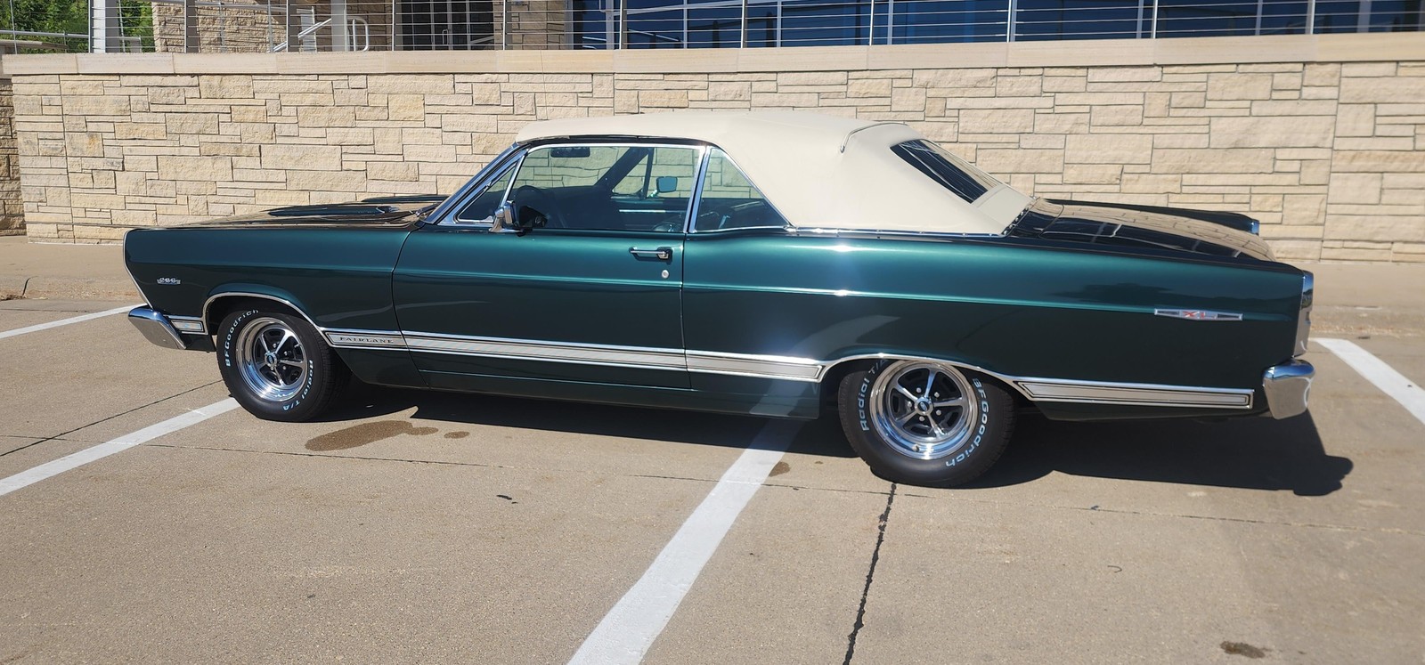 Ford-Fairlane-XL-1967-1