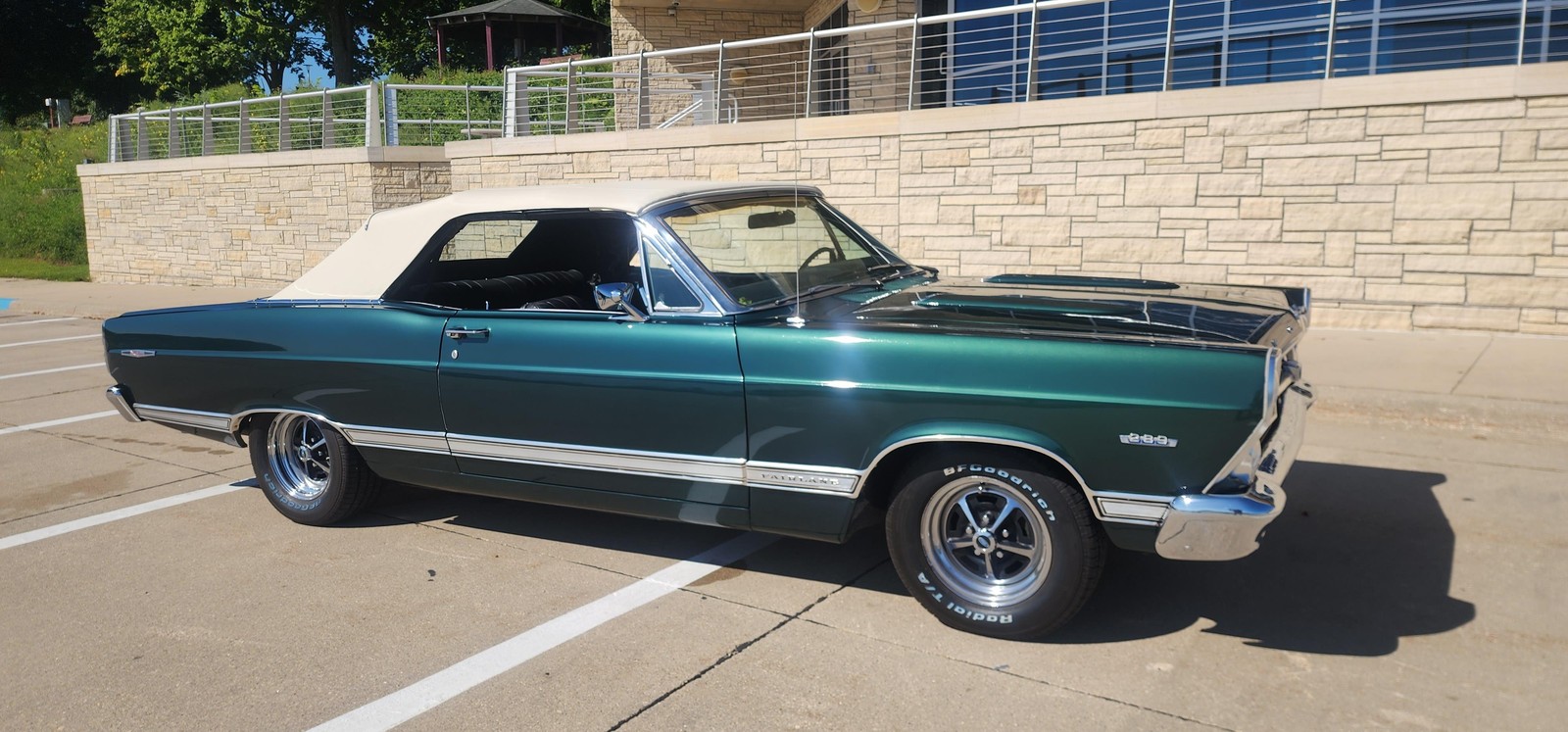 Ford-Fairlane-XL-1967-16