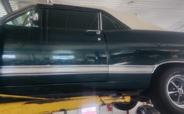 Ford-Fairlane-XL-1967-23