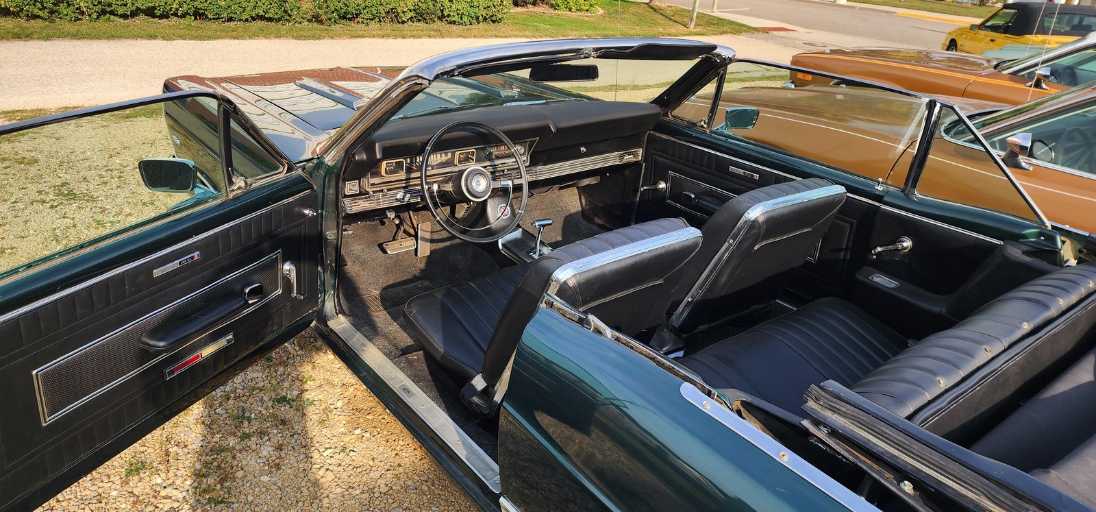 Ford-Fairlane-XL-1967-32